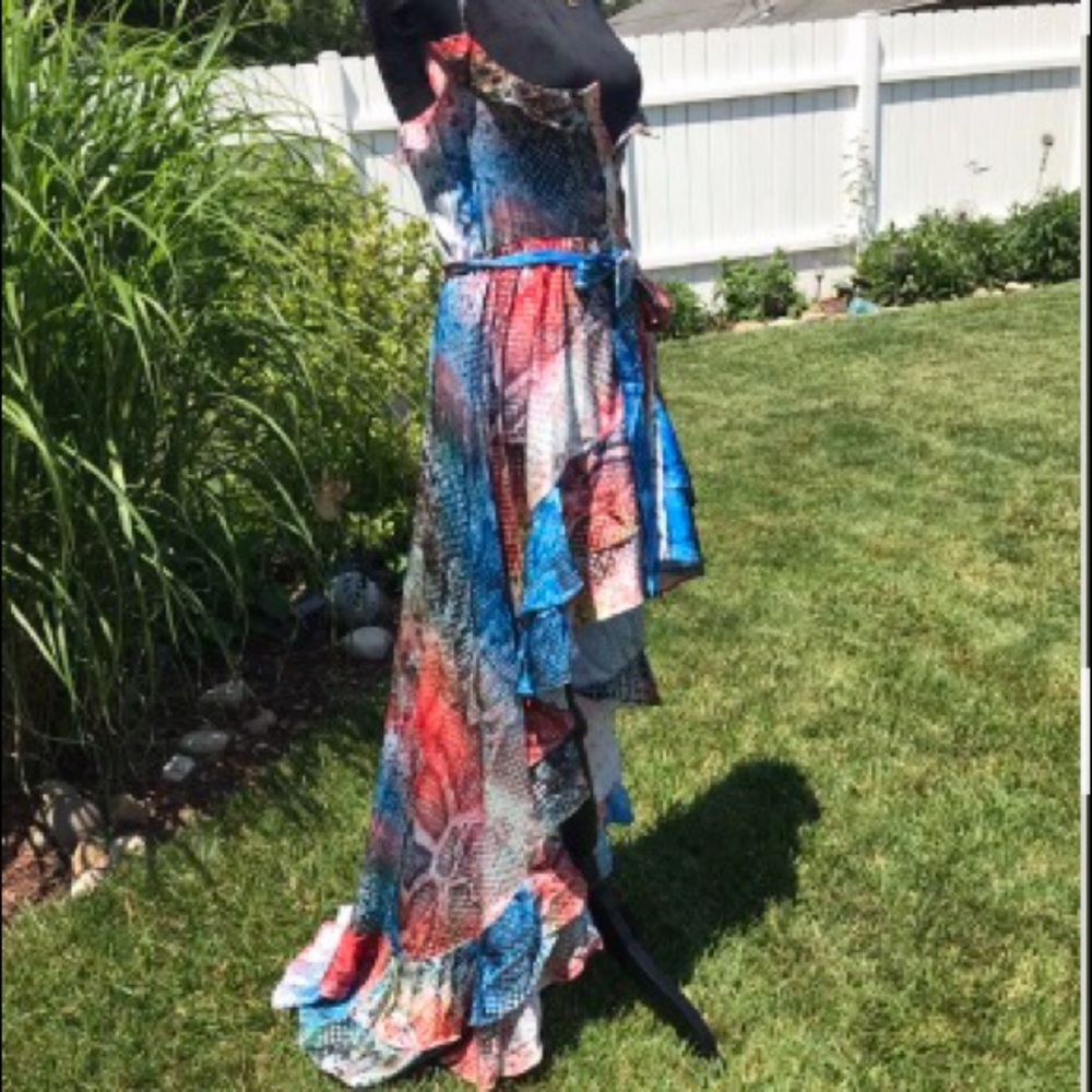 🔥SALE🔥🦋NWT Beautiful Hi Low Goddess dress